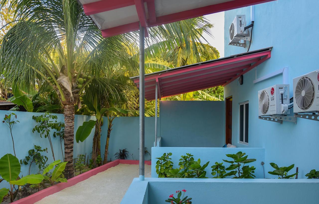 Surfretreat Hotel Bodufolhudhoo Exterior foto
