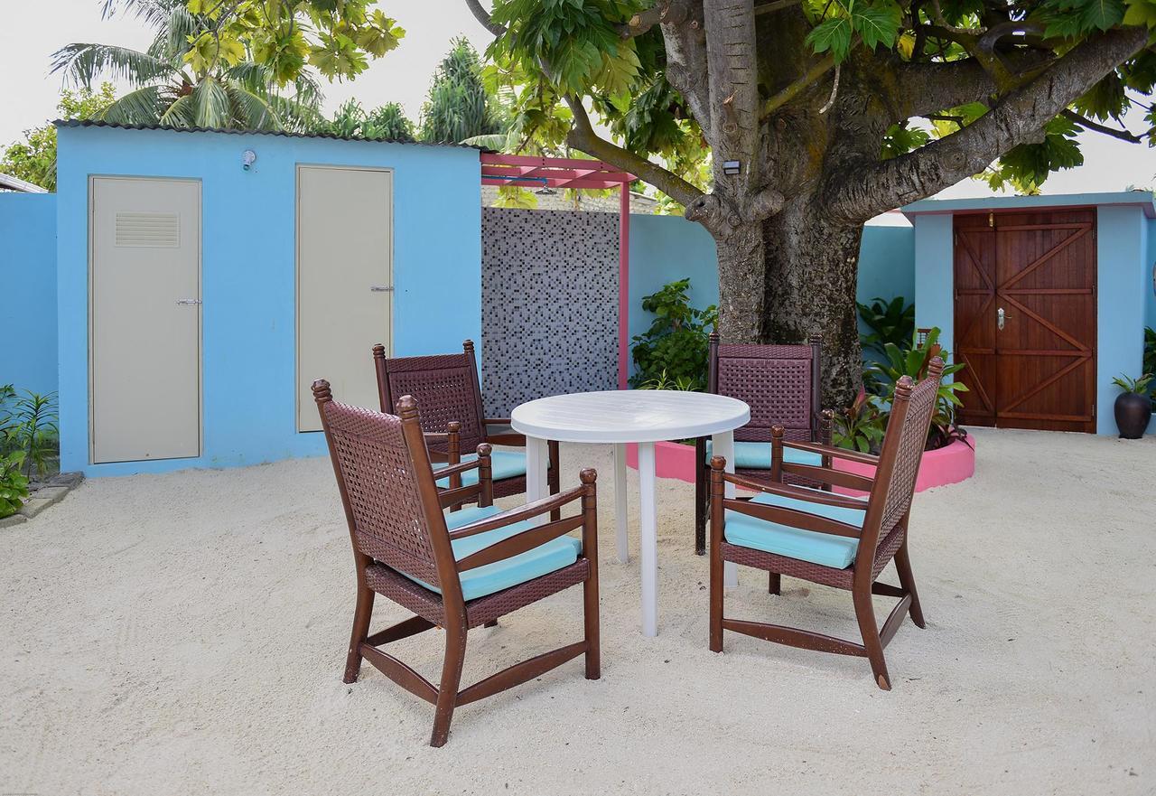 Surfretreat Hotel Bodufolhudhoo Exterior foto